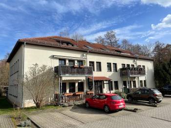 Idyllisch in Pirna-Jessen gelegen * Vermiete, kleine 3-Zimmer-Eigentumswohnung mit Balkon in ruhiger